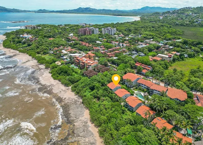 Apartahotel Beautiful Beachfront 2br Condo, With Full Kitchen Tamarindo