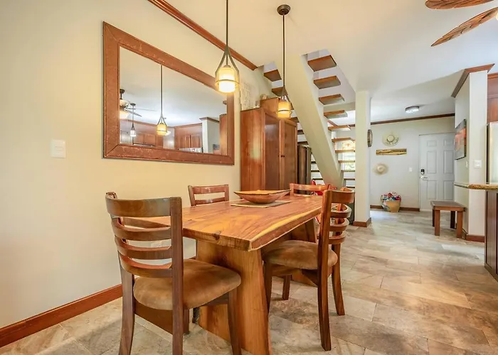 Beautiful Beachfront 2br Condo, With Full Kitchen