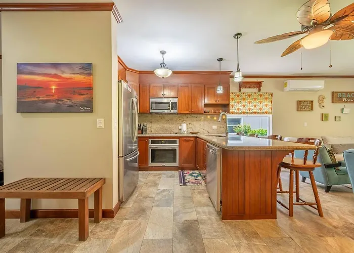 Beautiful Beachfront 2br Condo, With Full Kitchen Apartahotel